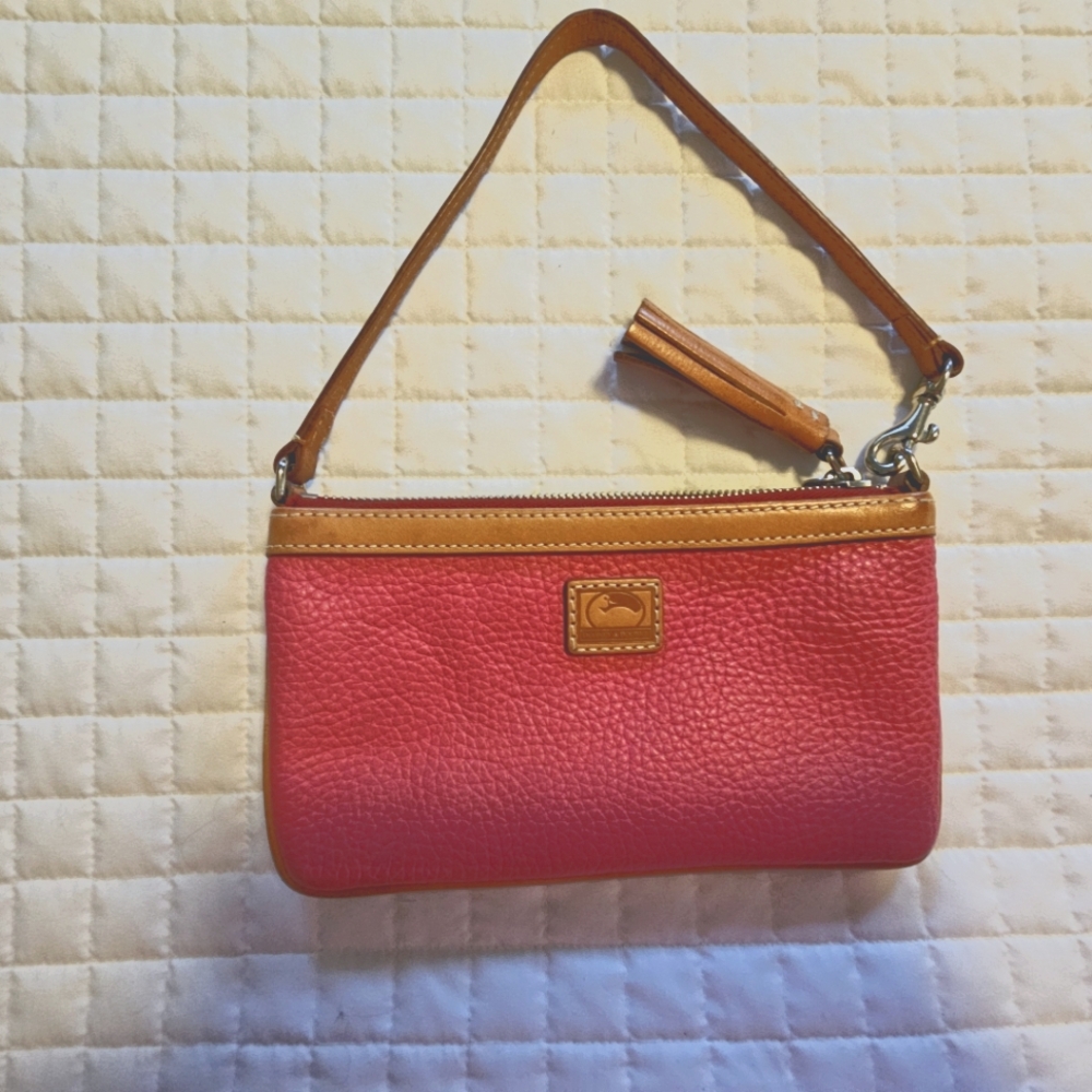 Dooney & Bourke wristlet